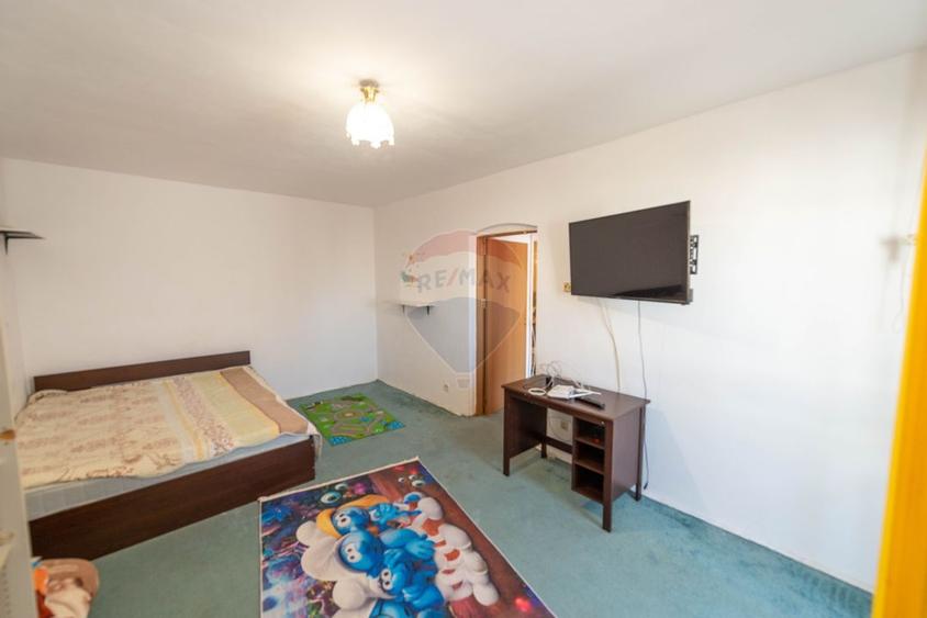 Apartament decomandat cu 2 camere de vanzare in zona Titan Salajan - 15