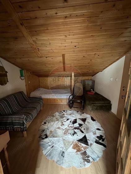 Casa cu poveste in Zamora, Bu?teni - 2