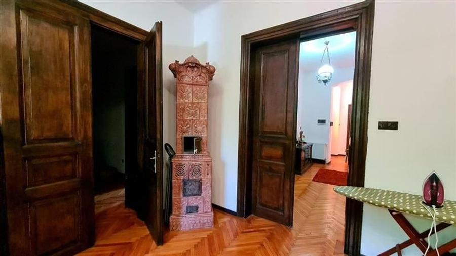 Apartament la casa cu gradina, 4 camere mari , zona Balcescu - 9