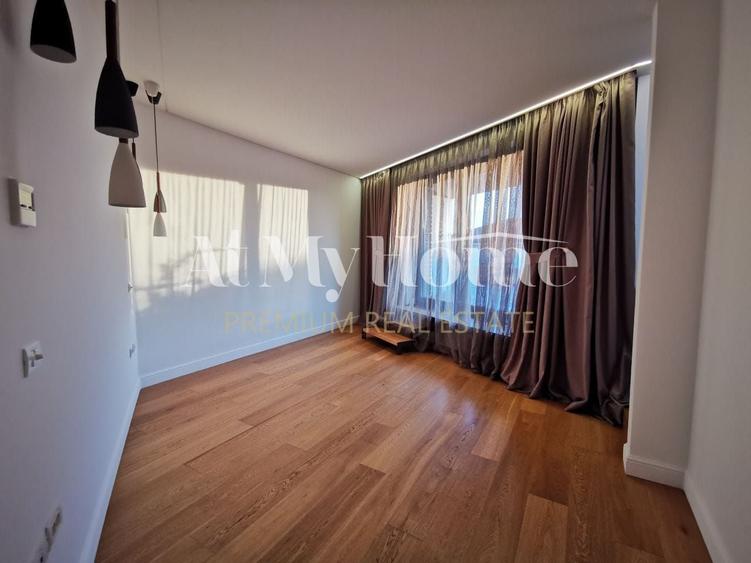 Casă individuală cu 6 camere cu Piscina în Iancu Nicolae