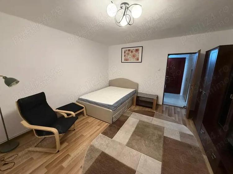 Inchiriez ap.decomandat cu o camera in Zona Calea Circumvalatiunii, et.4, suprafata utila de 30 mp. - 6