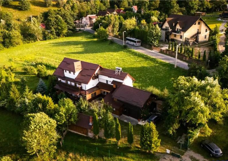 FILM! Investitie 2 in 1:Unitati independente domeniu 1.742m - 5