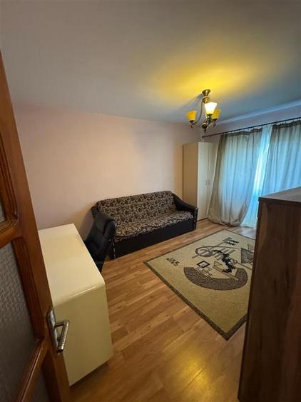Apartament 3 camere - zona Nicolina(prima stație după Podul Ros) - 3