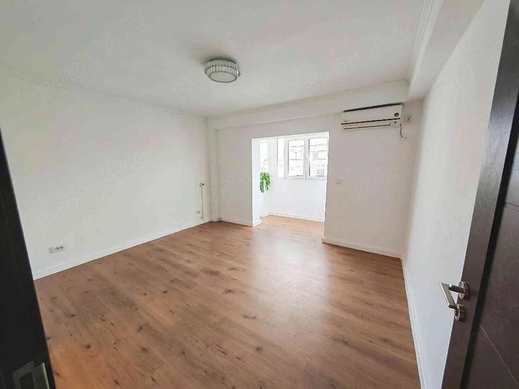 Apartament cu 4 camere decomandat în Centrul Civic