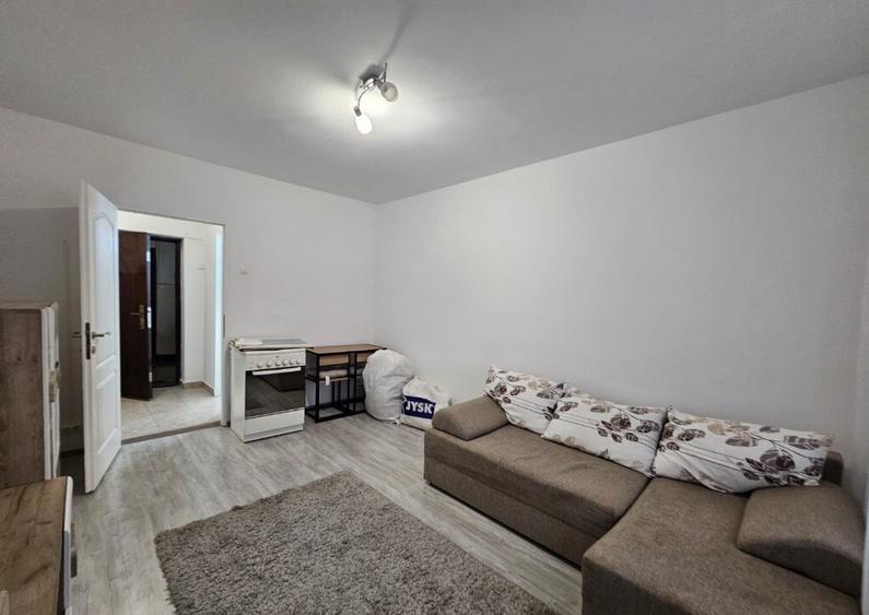 Garsoniera,parter,zona Progresu - 5