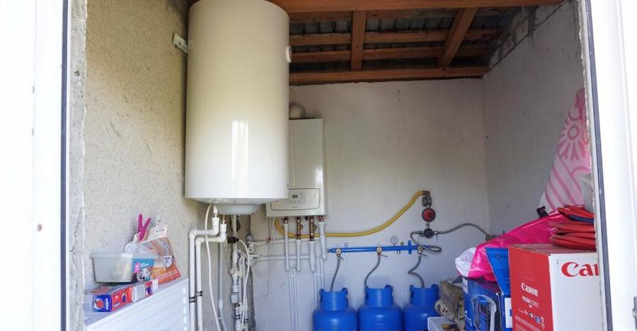 BUDESTI - CASA LANGA ORAS, TEREN 935 MP - 5