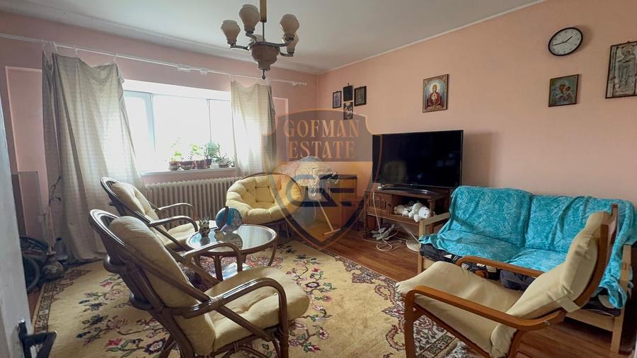 3 Camere, Capitol Bd Mamaia 81mp, 3 balcoane, etaj 4/4, centrala gaz, 2 bai, A/C - 1