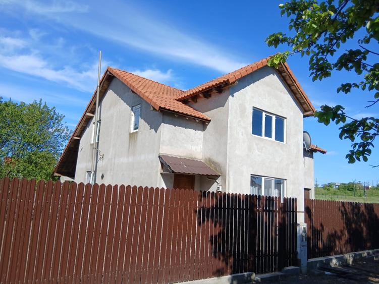 Casa spatioasa P+M cu teren generos - Agigea, Zona Stadion - 1