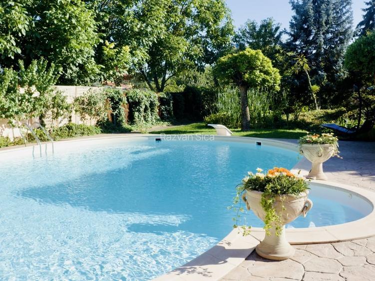 Vila Exclusivista cu Piscina, Panouri Solare si Sala de Fitness - 0% COMISION Vila Exclusivista cu Piscina, Panouri Solare si Sala de Fitness - 0% COMISION