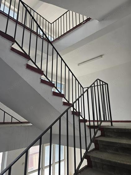 Vand bloc-petro?ani, hd super oferta! - 5