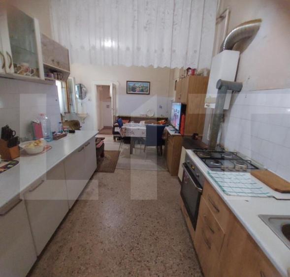 Apartament de vanzare, 4 camere, 201 mp, spatios, ultracentr - 6