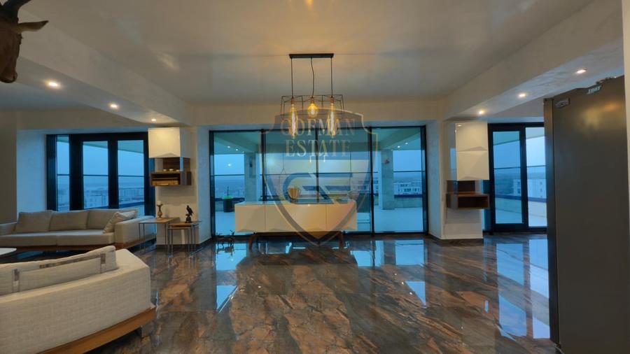 Penthouse cu 3 camere decomandat, mobilat în Nord