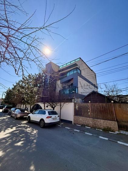 Vilă P+1+M cu lift, 262 mp utili, 2 terase panoramice, teren 348 mp - 3