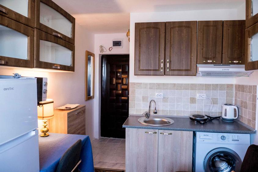 Proprietar inchiriez garsoniera in complexul studentesc, - 2