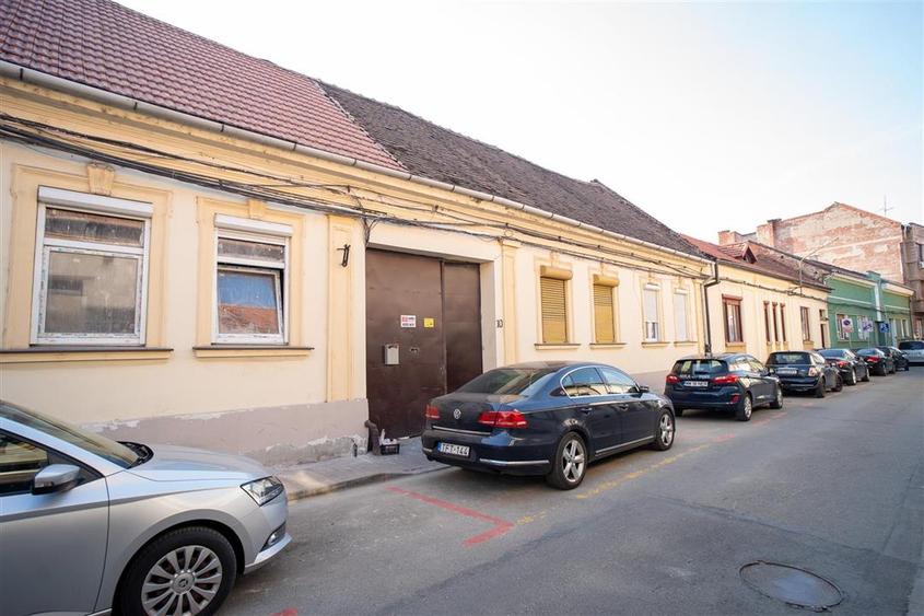 Casa la curte comuna pe str. Ady Endre - 21