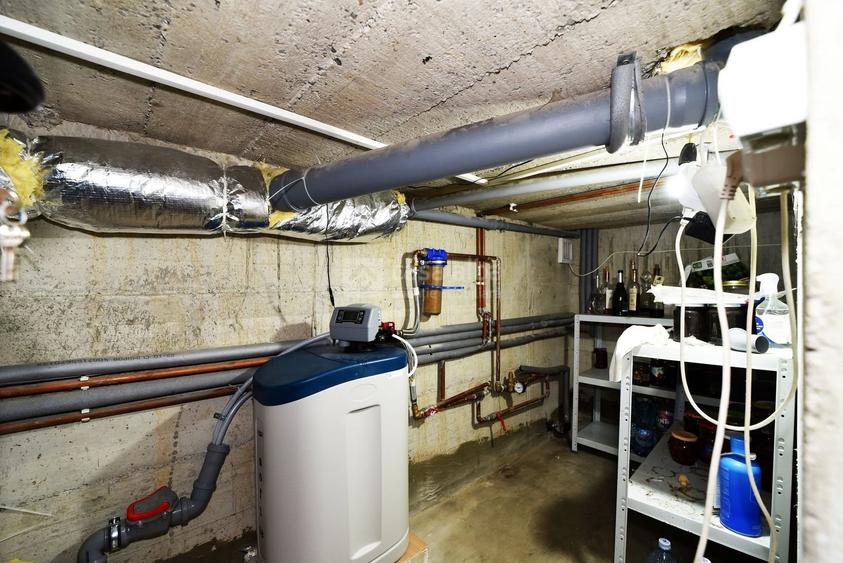 Oază de liniște la 10 minute de Iași | Breazu - casă spațioasă, teren generos - 17