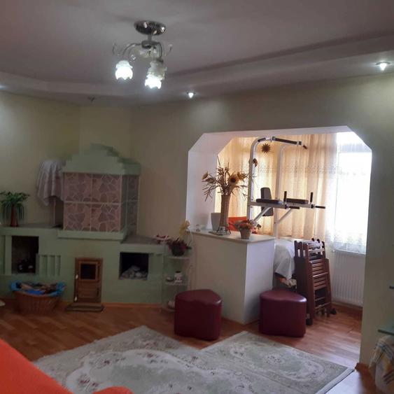 vand apartament in orasul Saveni - 2