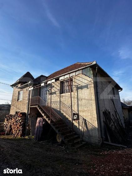 Casa cu 4 camere,baie, bucatarie,anexe.pivnita teren 2500 mp - 8