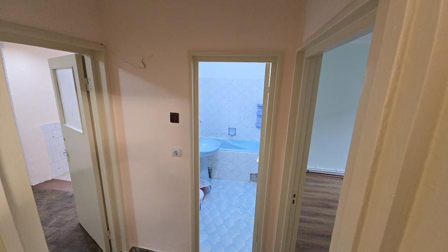 PROPRIETAR | 3 Camere Micro 17 | Etaj 1 | Str. Barboși | B2 - 6