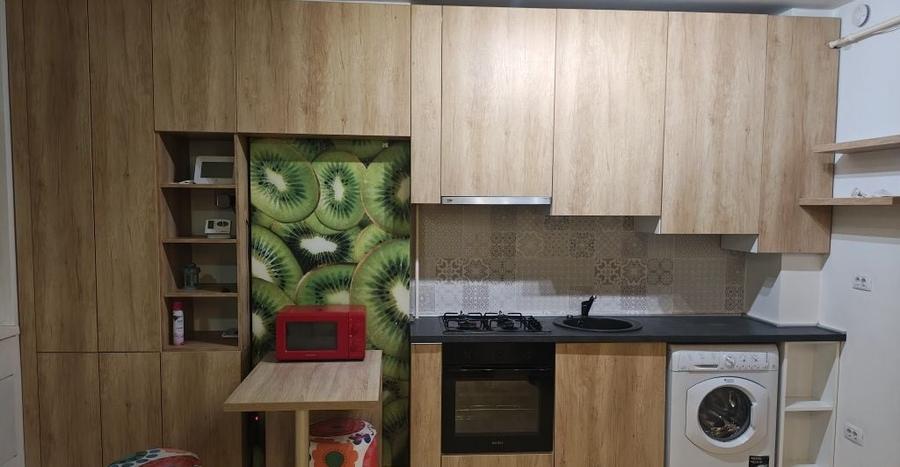 260 Euro!Ap  1 camera Visoianu, et 3 - 5