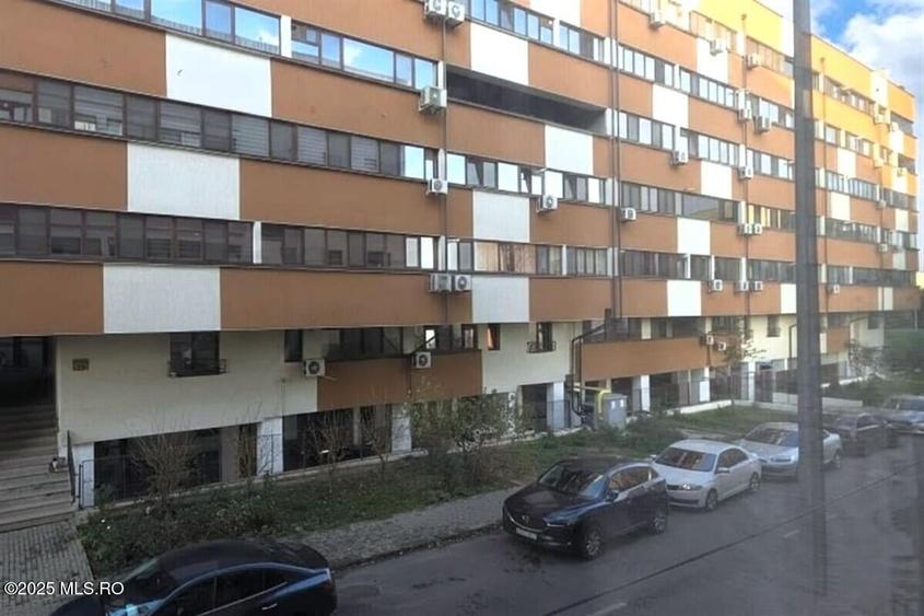 	Km 4-5 - Lidl, Garsoniera decomandata, 40 mp, incadrata, etajul 1! - 11