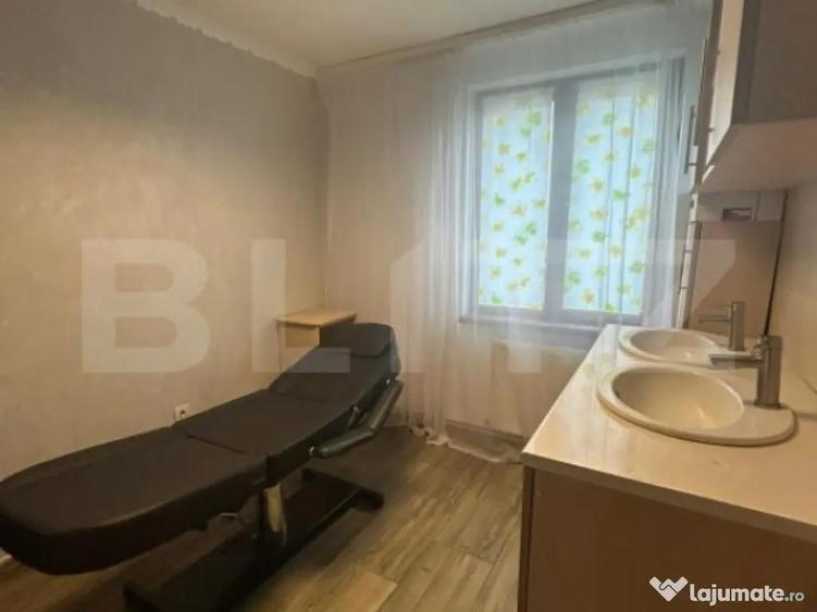 Spa?iu profesional, salon de infrumuse?are, clientela fo - 1