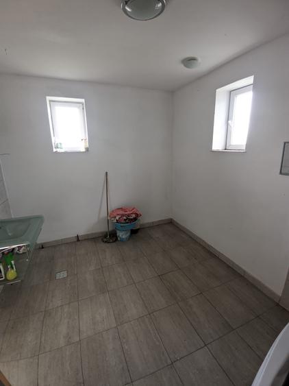 Casa de vânzare, 5 camere, 2 băi, 170 mp - 4