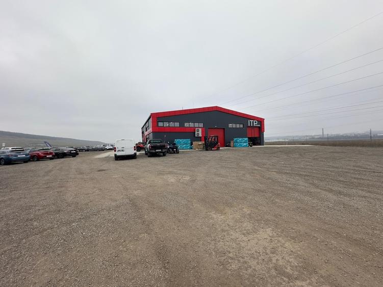 Spatiu 369mp, Rond Uricani, aproape de Metro - 22