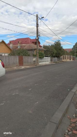 Casă cu 5 camere cu Teren 458 Mp în Caracal