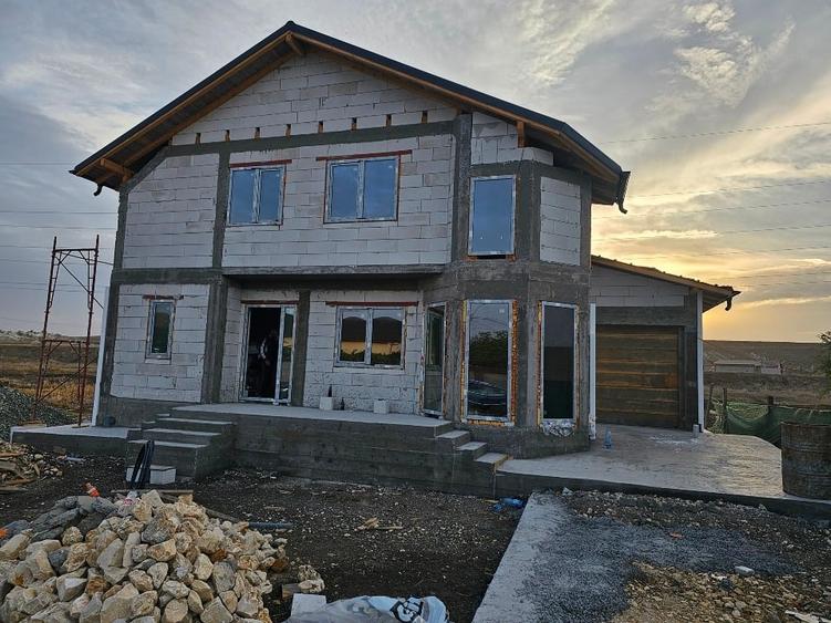 Casa de vanzare Valu lui Traian - 2