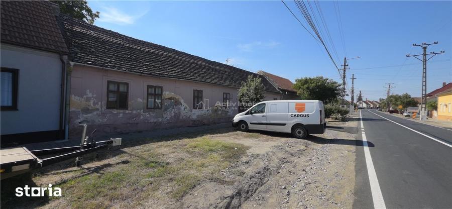 Casă cu 4 camere cu Teren 1720 Mp în Central