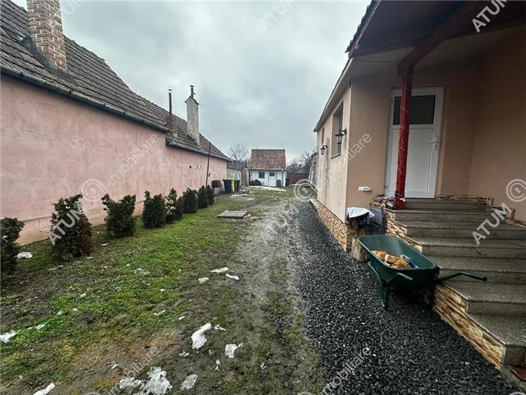 Casa individuala si teren de 863 mp in Cristian zona Primarie - 1