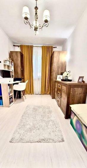 Vila deosebita aproape de Gara de Nord,construita in 1997,renovata 2020,8 camere - 6