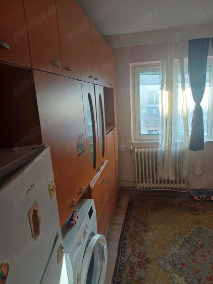 GARSONIERA DE Vanzare - PODU RO?U in spatela magazin jambo - 4