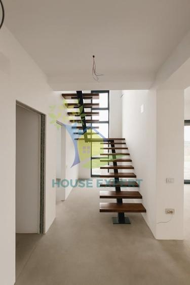 Vila deosebita Corbeanca, 5 camere, teren 526 mp, toate utilitatile, vedere lac! - 9