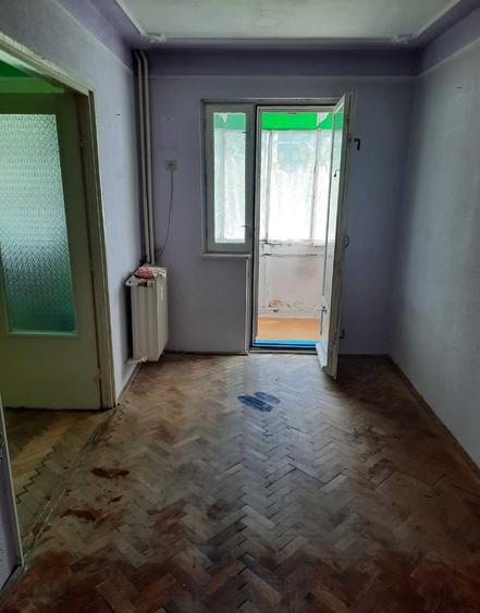 Apartament cu 2 camere nedecomandat în Alexandru cel Bun