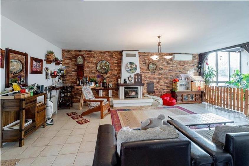 Vila de Vis cu Panorama Spectaculoasa ,INDEPENDENTA  ENERGETIC -Bucium - 8