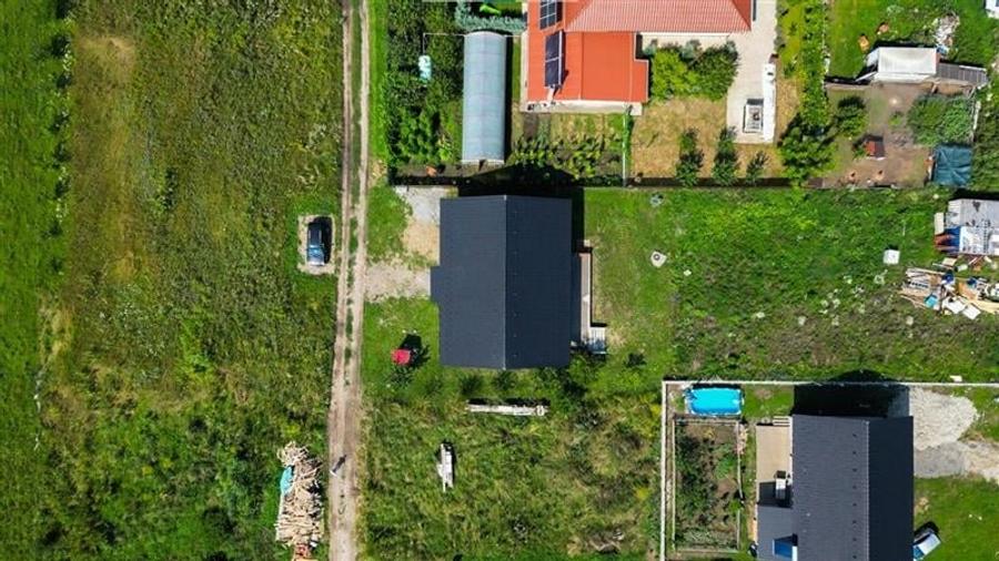 Casa noua pe parter,salon generos,terasa, pod mansardabil,teren 476mp,Sanpetru B - 12