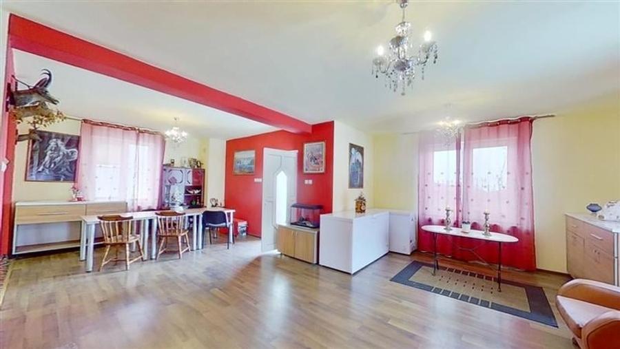 Acasa in Rasnov:Casa cu 5 camere,curte mare si liniste deplina, 500 mp teren, Ce - 10