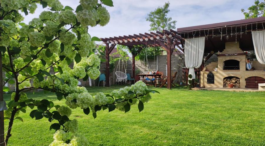 Casa individuală - 4 camere in Utvin  - 2