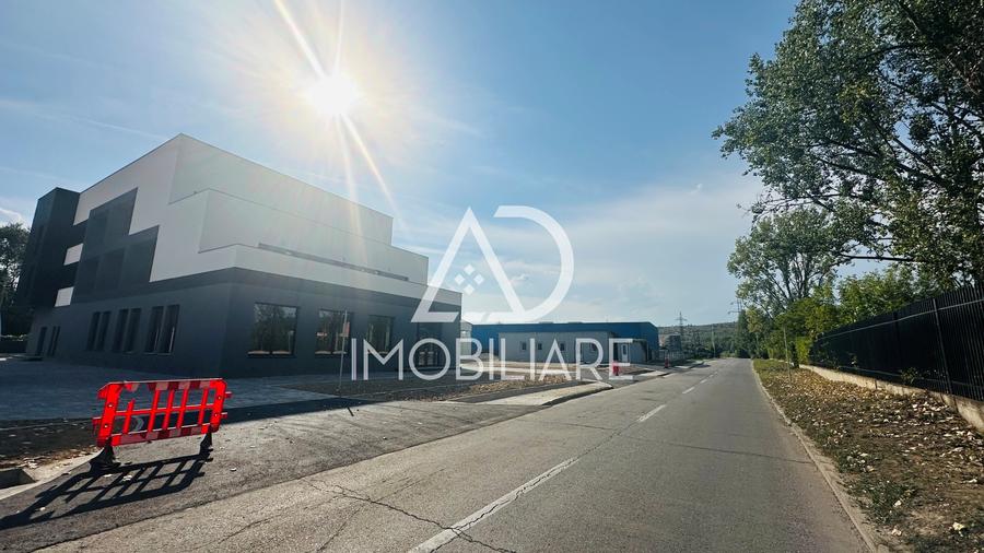 Spațiu comercial, de 350 mp, în Central
