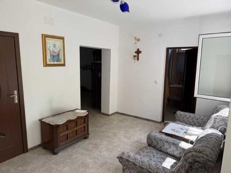 Casă cu 4 camere în Lunca
