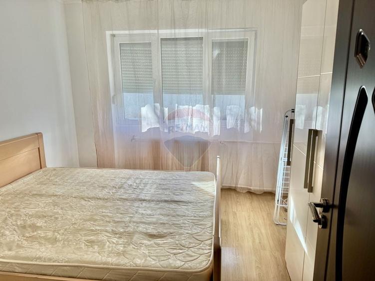 Apartament cu 2 camere semidecomandat în Nufărul