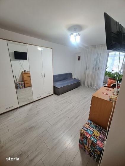 Apartament cu 4 camere decomandat în Țiglina 1