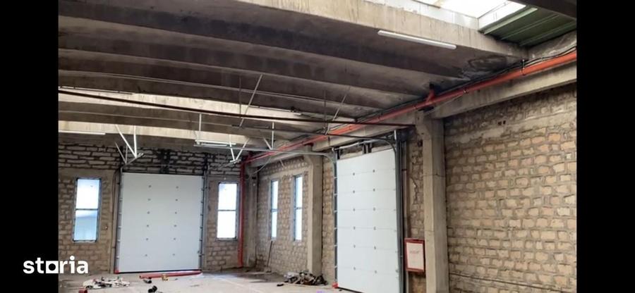 Spațiu comercial, de 2,500 mp, în Central