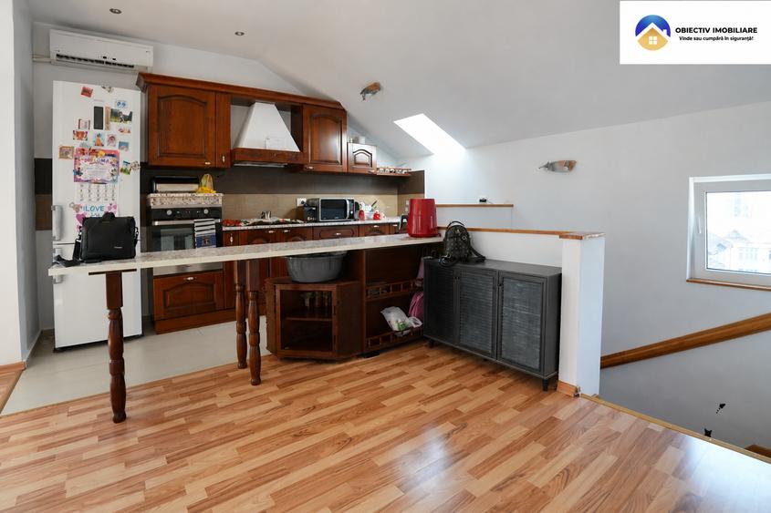 Apartament cu 3 camere semidecomandat în Central
