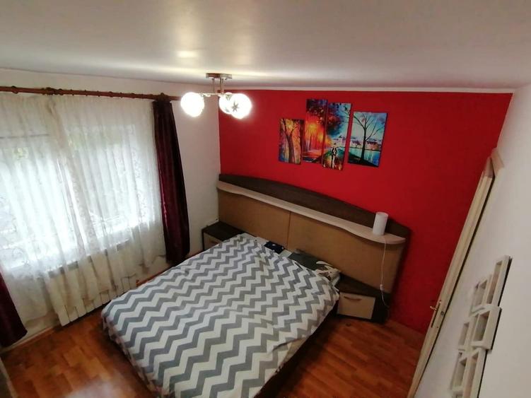 Apartament cu 2 camere decomandat în Tărian