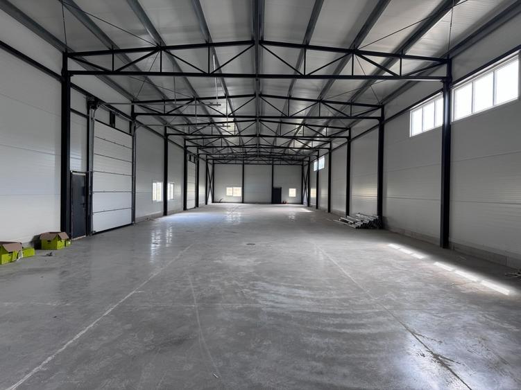 Spațiu industrial, de 600 mp, în Tractorul