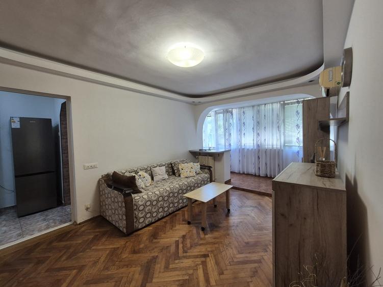 Apartament cu 2 camere semidecomandat în Câmpia Libertății