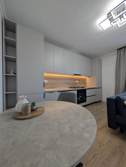 Apartament cu 2 camere semidecomandat în Florești